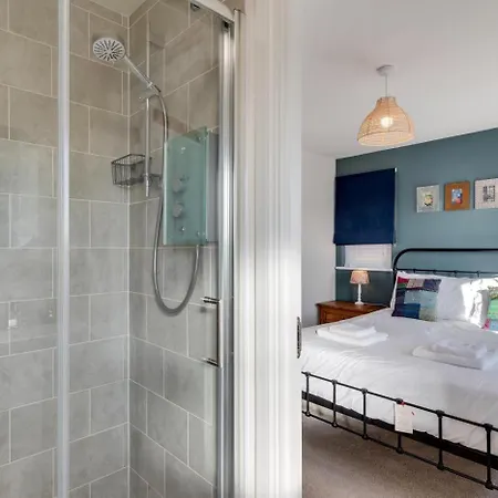 3 Bed In Oc-w1001 * Whitby